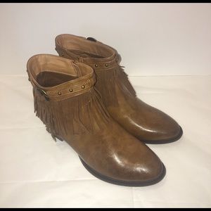 NWB Steve Madden Heeled Booties Size 11